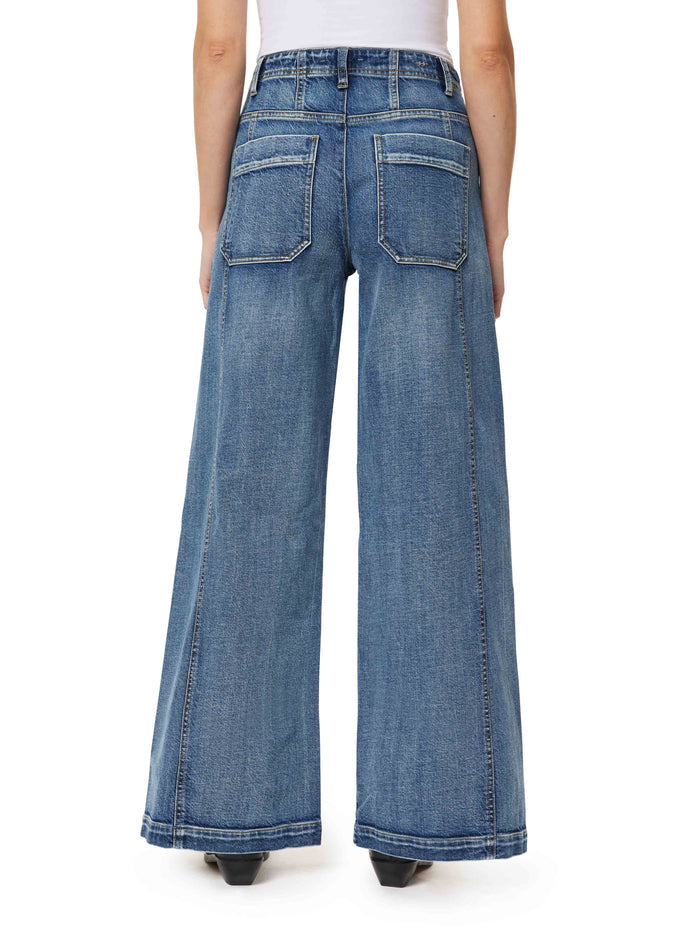 Aiden Relaxed Barrel Jeans