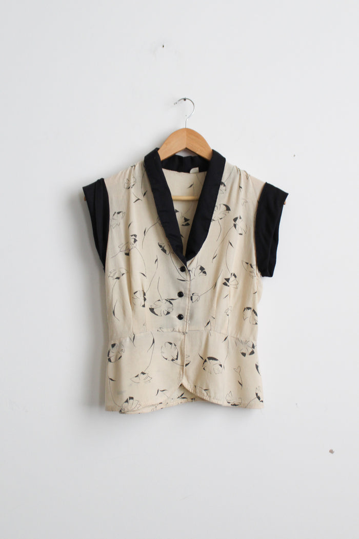pinwheel blouse