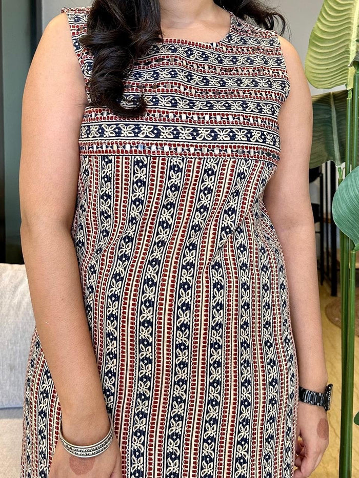 Stripe Sleeveless Kurta- Earthy
