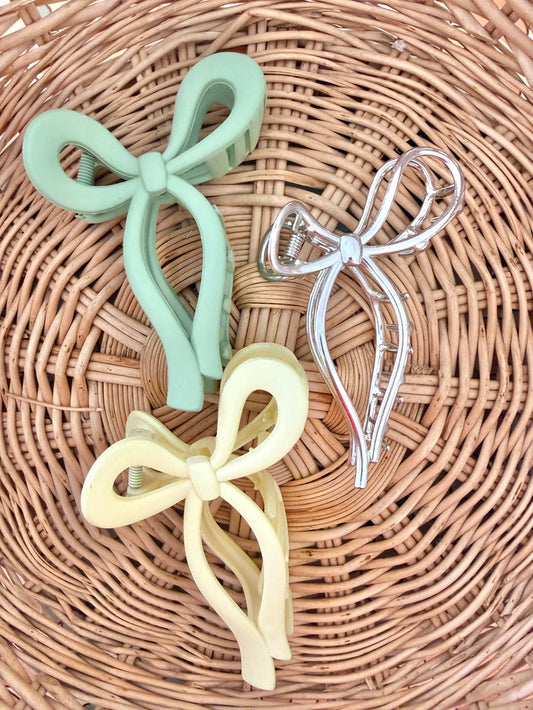 The Brayley Bow Claw Clip