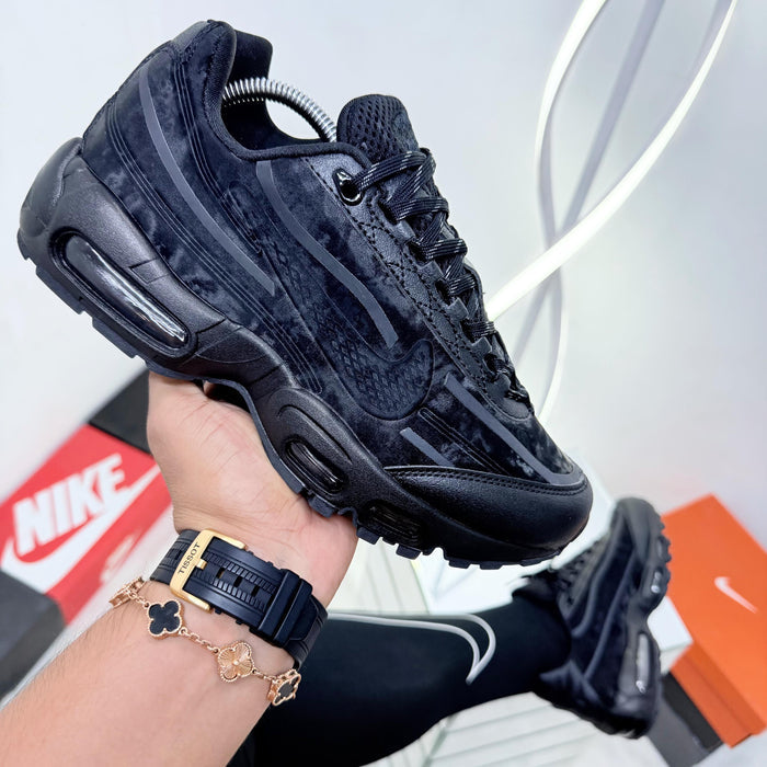 NIKE AIRMAX 95
