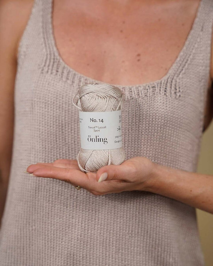 Ane Summer top with rib stitch panels, No 14 knitting kit
