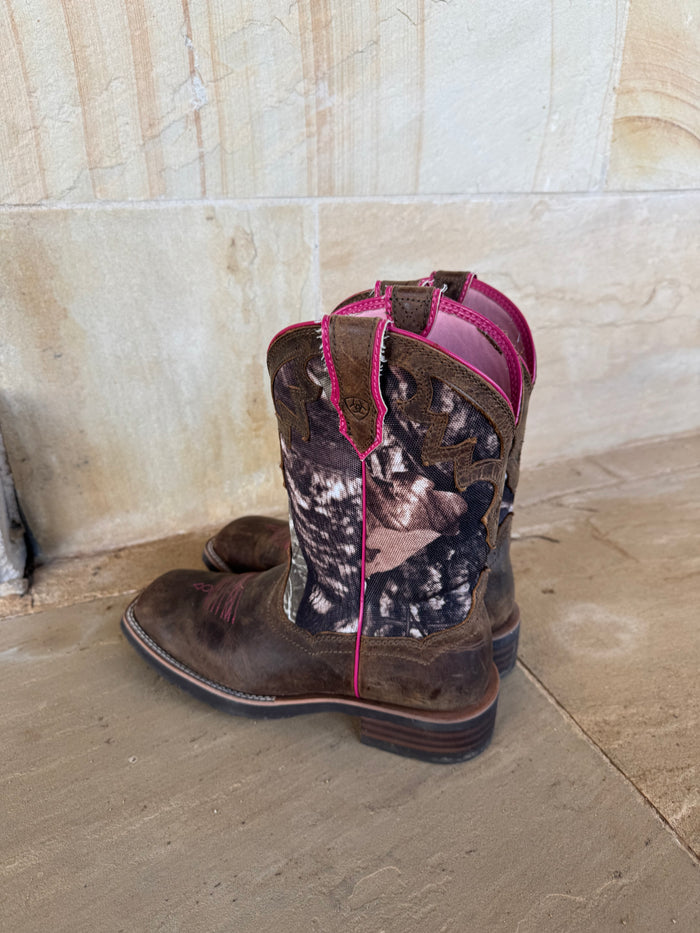 ARIAT PINK CAMO BOOTS 36.5