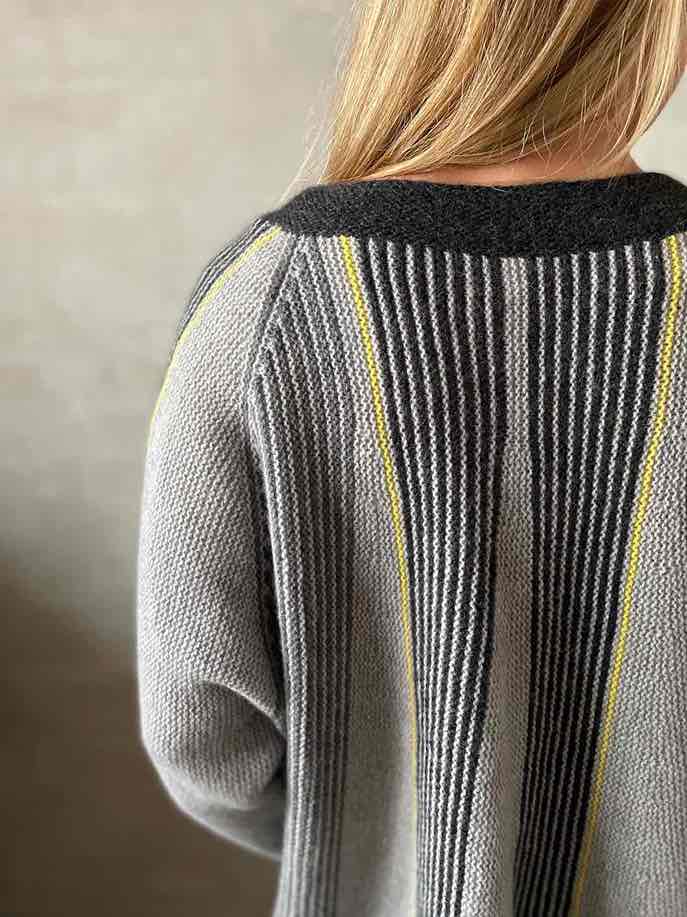Ballerina jacket in 4 colors by Hanne Falkenberg, No 2 knitting kit