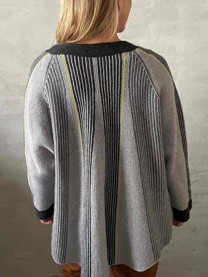 Ballerina jacket in 2 colors by Hanne Falkenberg, No 2 knitting kit
