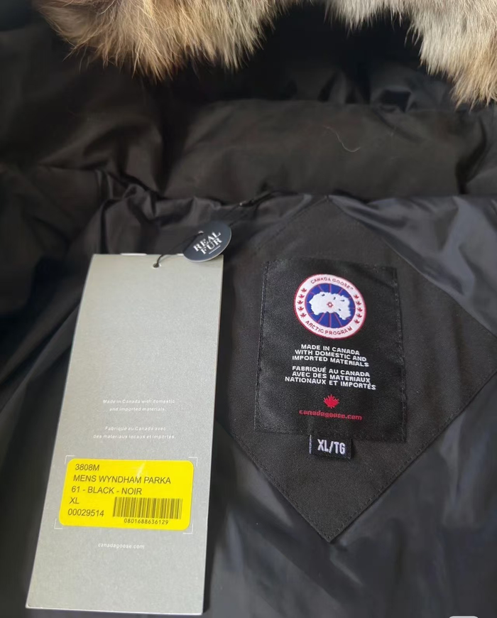 Canada Goose Wyndham Parka "Black"