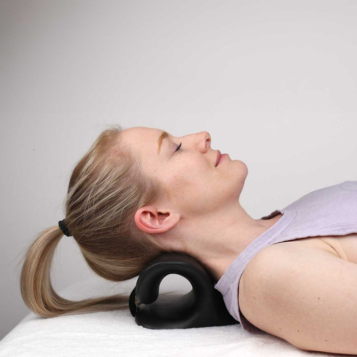 heated neck stretcher with massage nodes; USB powered neck support device; V-shaped heated neck stretcher; adjustable neck traction device with heat settings; EVA foam neck stretcher with auto shut-off; heated neck relaxation accessory