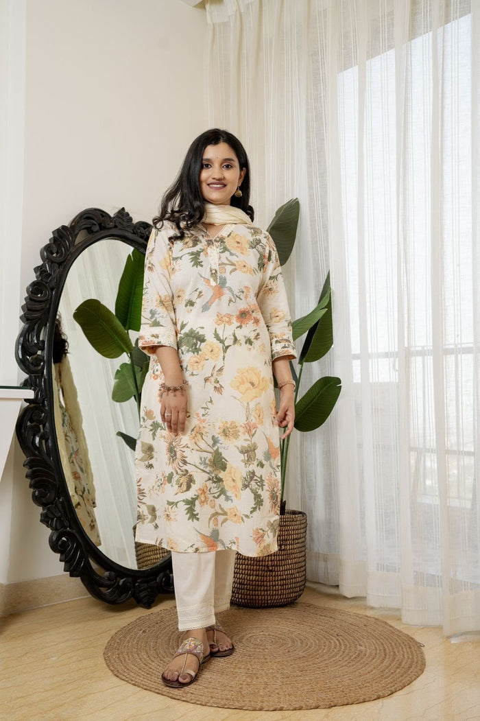 Cream Floral Crushed Dupatta Set