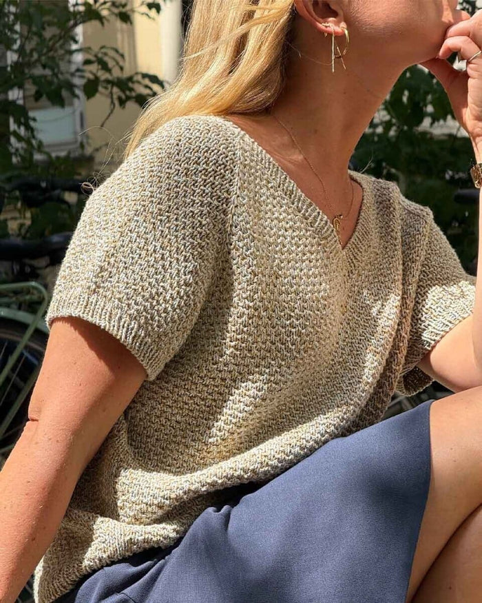 Dahlia v-neck top Önling, No 21 knitting kit