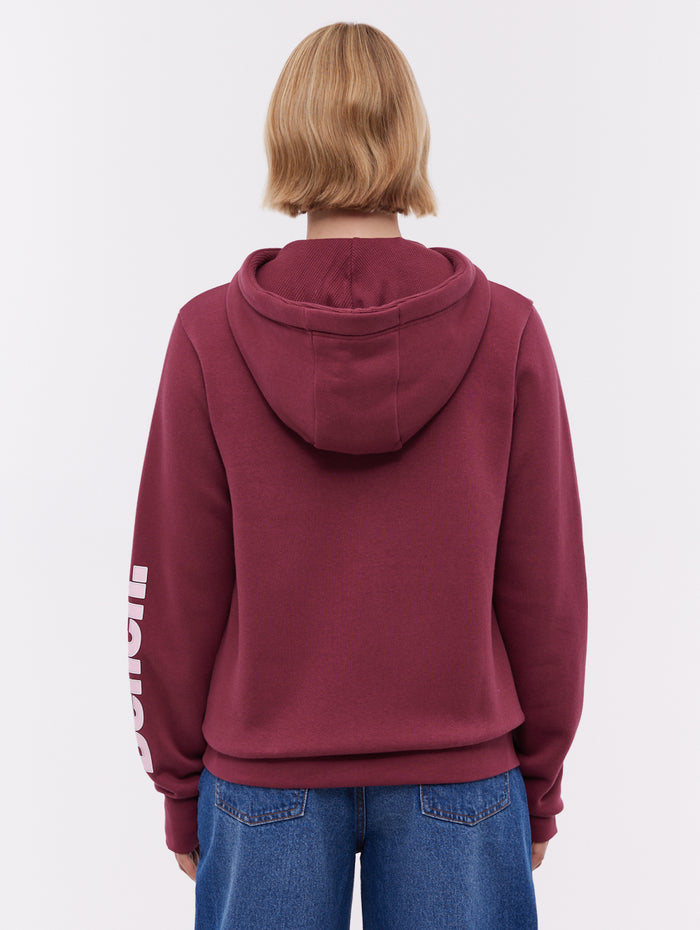Darcine Red BU028 Zips Logo Shot 3