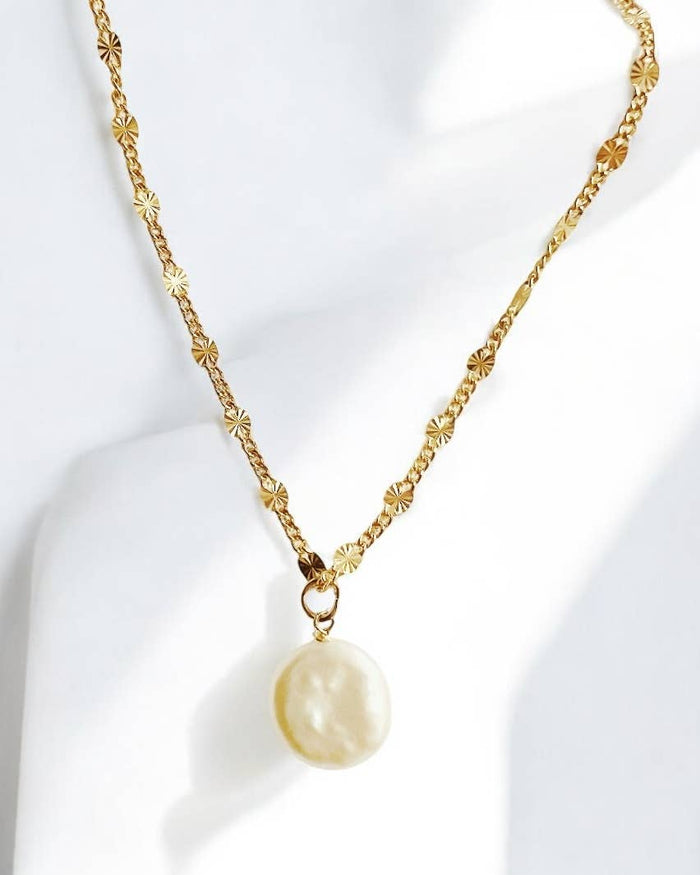 Day Dreamer Freshwater Pearl Necklace Gold Filled