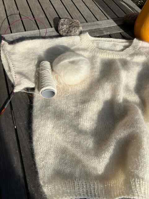 Emmeline sweater from Önling, No 12 + silk mohair knitting kit Knitting kits Önling - Katrine Hannibal