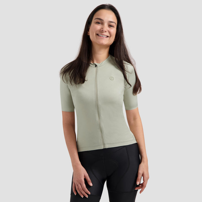 Rogelli Essential II fietsshirt dames taupe korte mouw gedragen voorkant.