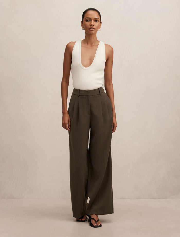 Eva Petite Pleat Wide Leg Pants Forever New