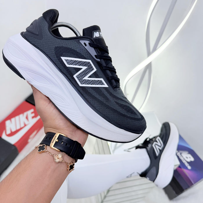 NEW BALANCE FRESHFOAM V6