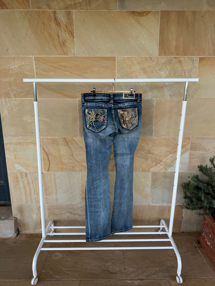GRACE IN LA JEANS 29