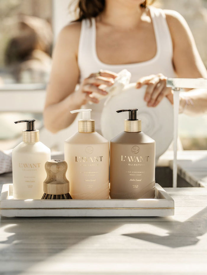 L'AVANT Ambre Santal hand lotion lifestyle scene