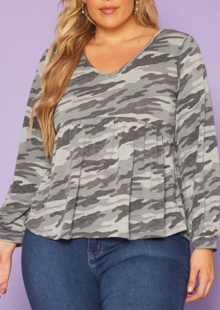 Hi Curvy Plus Size Camo Print Long Sleeve Top