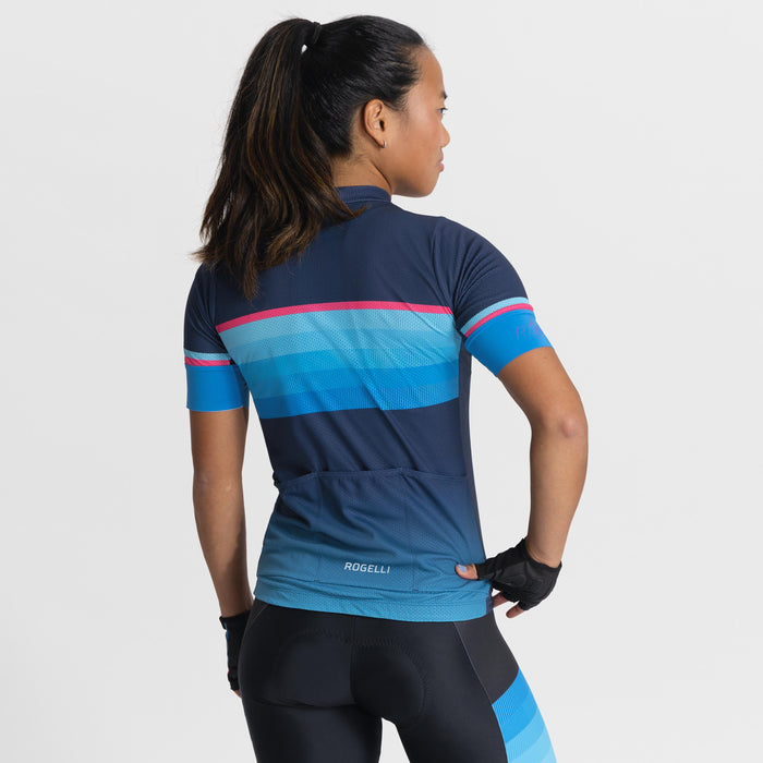 Rogelli Impress II fietsshirt dames blauw en roze korte mouw gedragen achterkant.