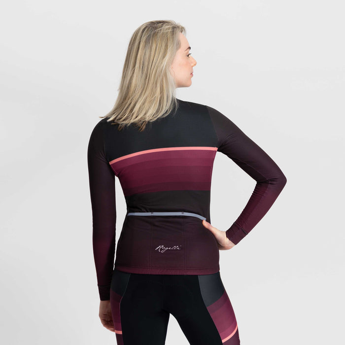 Rogelli Impress II fietsshirt dames bordeaux lange mouw gedragen achterkant.
