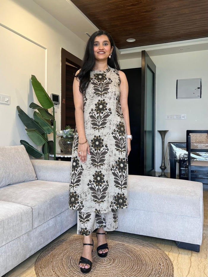 Jasmine Closed Neck Coord Set- Earthy Motifs