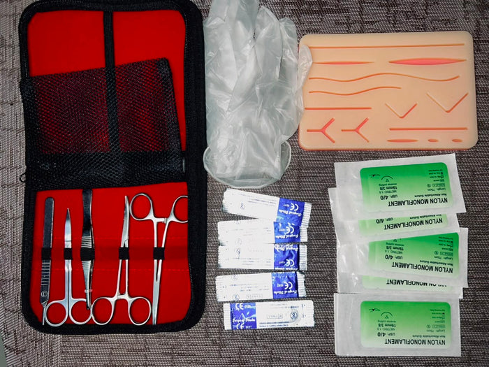 Kits d’entraînement des sutures  Pour ce familiariser avec l’art de la chirurgie
