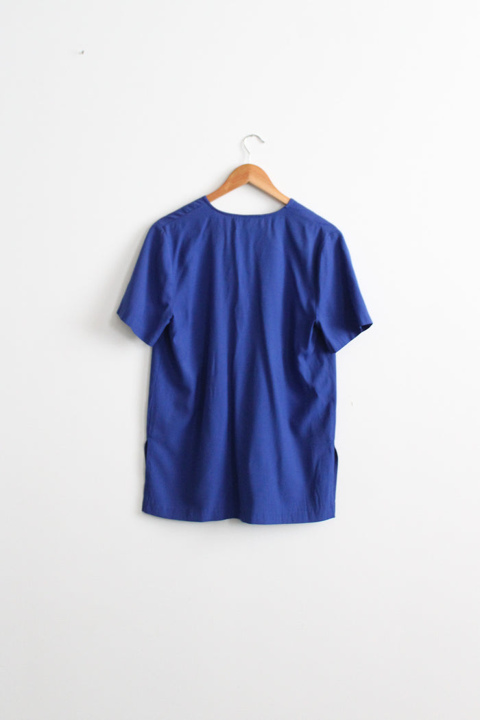 lapis button up