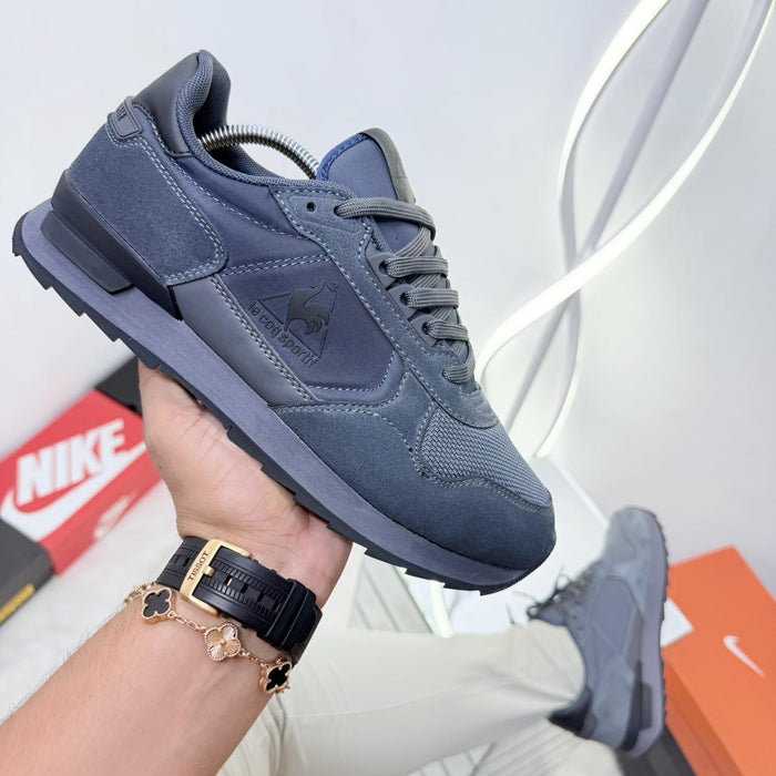 GRIS NEGRO / 40