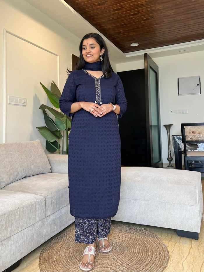 Manan Luxe Schiffli Cotton Set- Blue