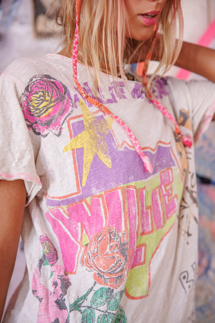 MP X Willie Nelson Standing Ovation Tee