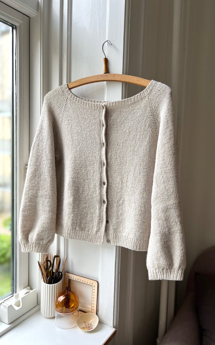 Nigrum cardigan by Refined Knitwear, Everyday knitting kit Knitting kits Refined Knitwear