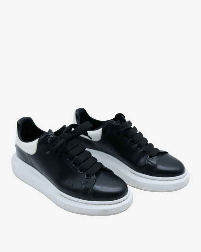 Alexander McQueen Oversized en White y Black