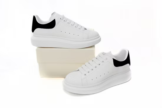 Alexander McQueen Oversized White Black