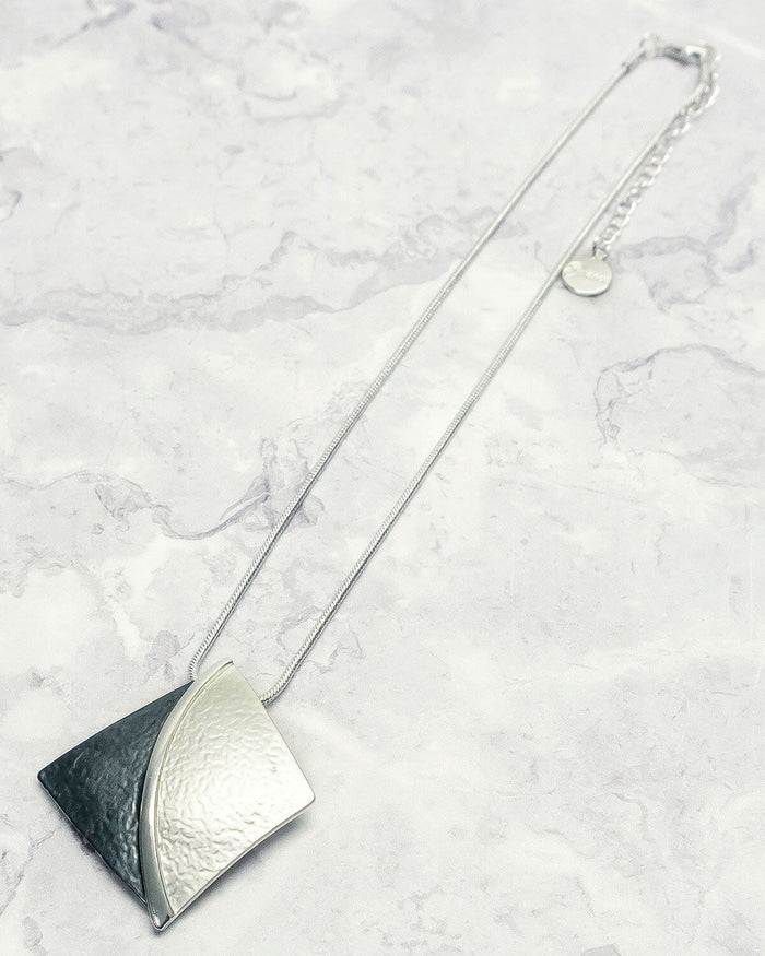 Robyn Necklace - The Classic Boutique
