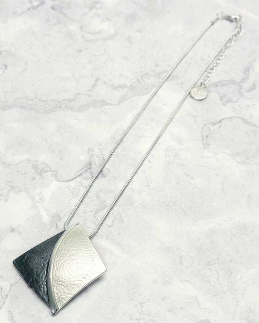 Robyn Necklace - The Classic Boutique
