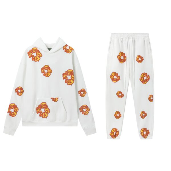 Set Denim Tears White con flores naranjas