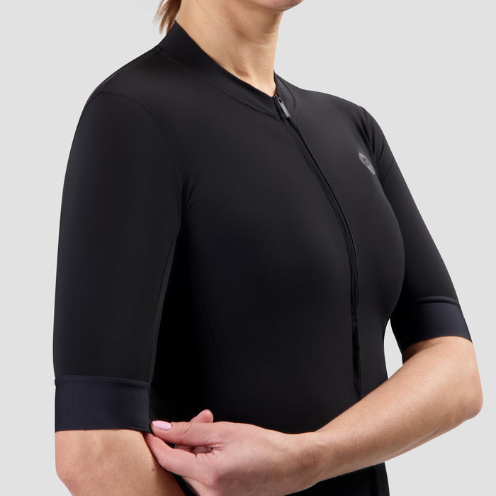 Detail van Rogelli Signature fietsshirt dames zwart korte mouw.