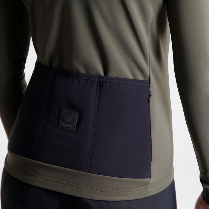 Detail van Rogelli Signature fietsshirt dames groen lange mouw achterkant.