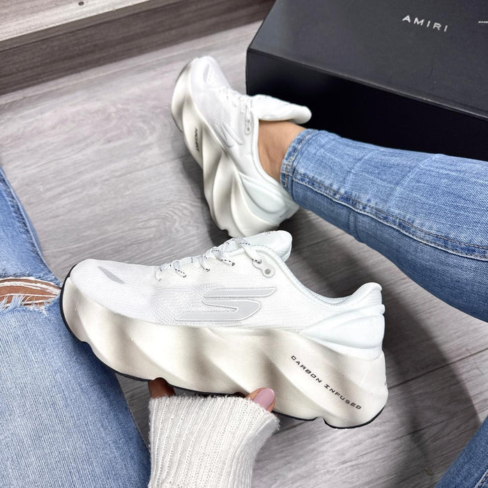 SKECHERS AEROBURST
