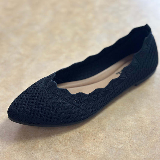 SODA - Kosta, Scalloped Edge Flats - Black