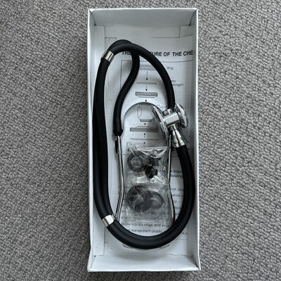 Stéthoscope à double pied