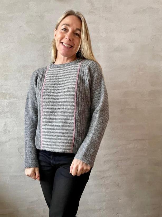 Strips sweater af Hanne Falkenberg, strikkekit Strikkekit Hanne Falkenberg