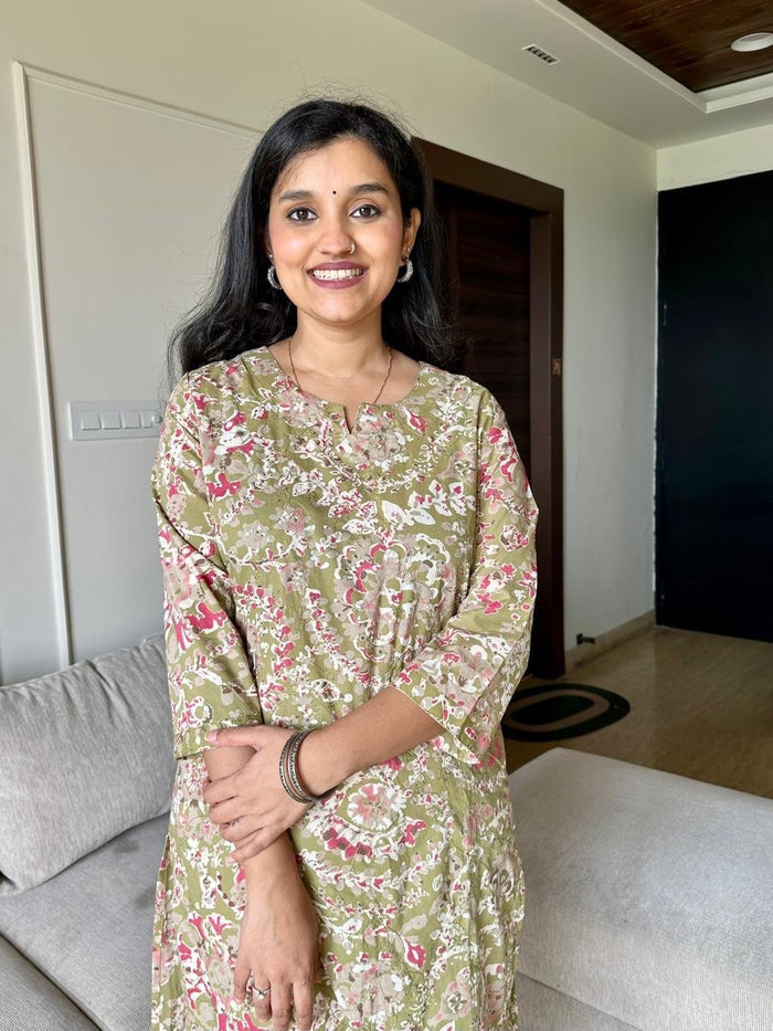 Subtle Bling Cotton Kurta- Green