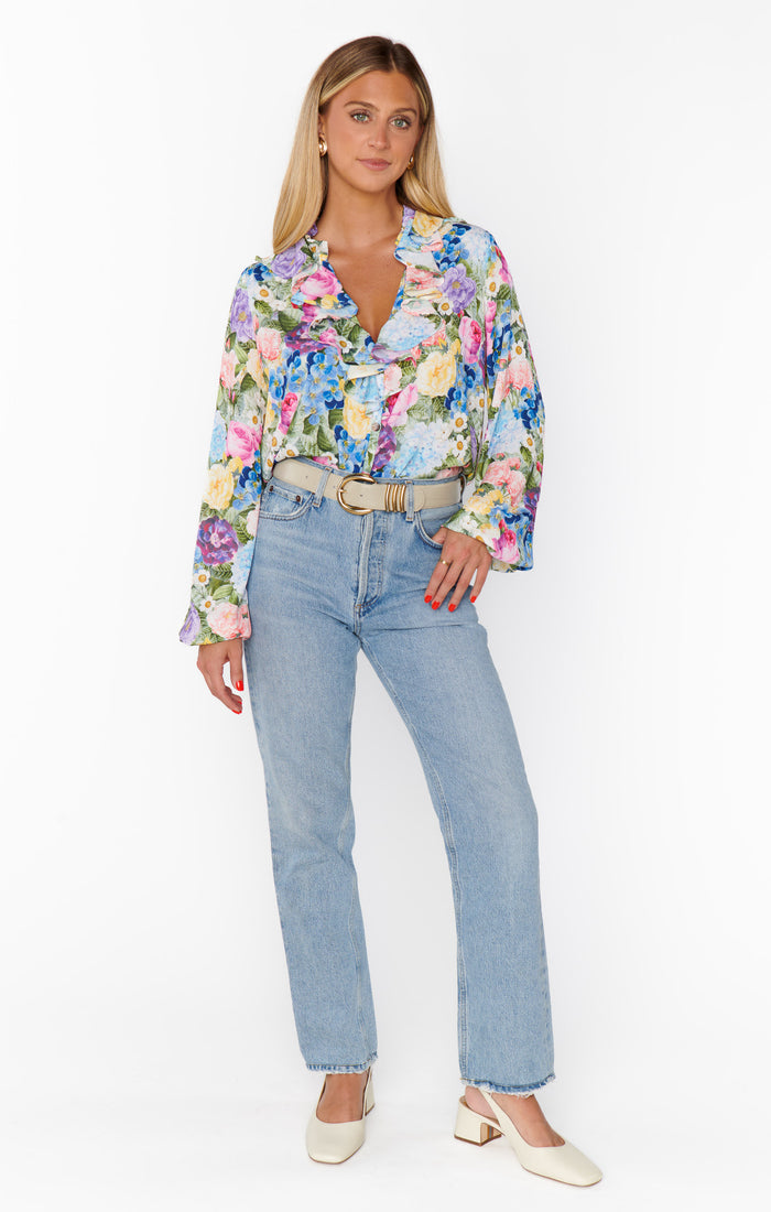 badge_model-wears-size-s