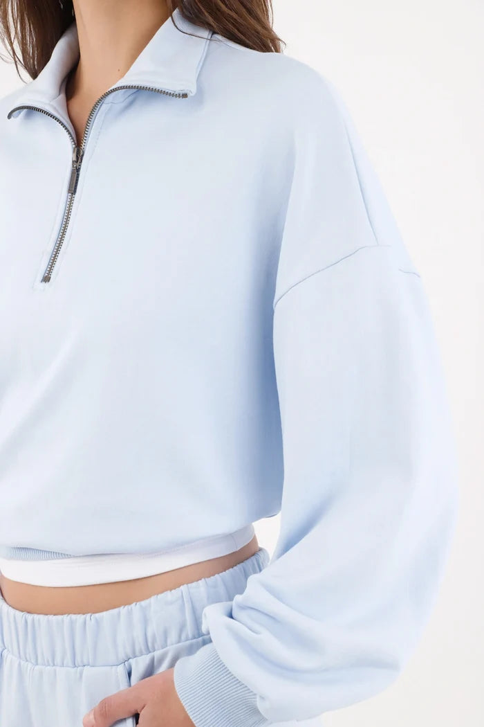 Sweatshirt for women in sky blue, relaxed fit with half zipper