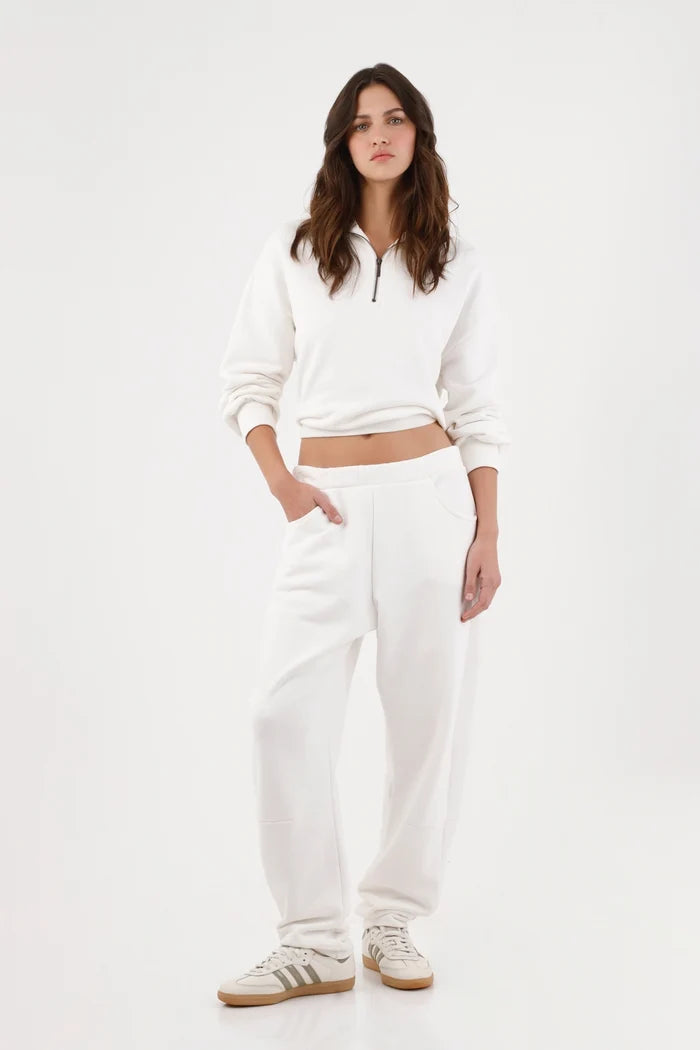 Sweatshirt for women in white cotton relaxed fit with half zipper