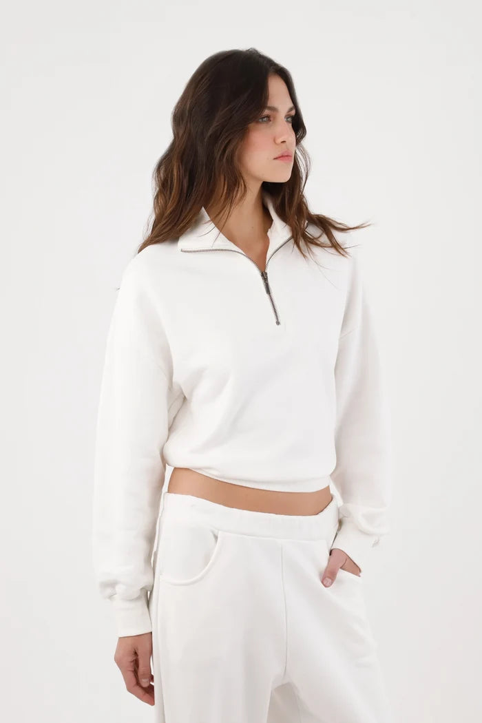 Sweatshirt for women in white cotton relaxed fit with half zipper
