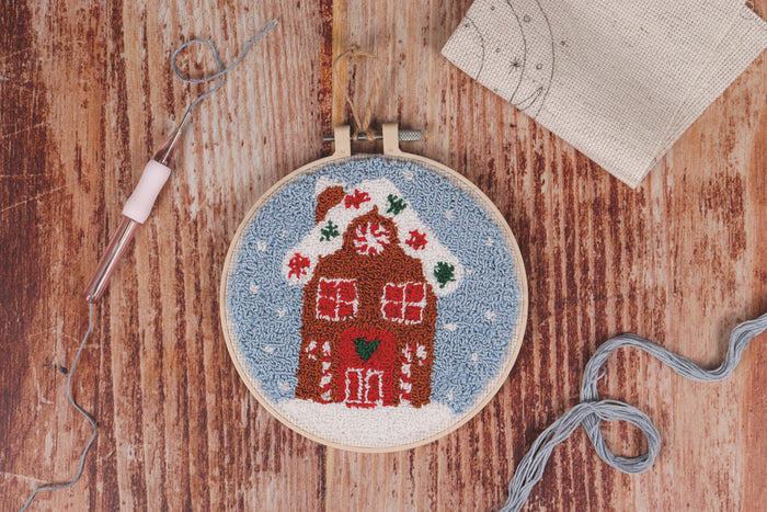 Trimits Punch Needle Kit Floss and Hoop: Christmas Gingerbread House, 15.2cm Diameter, Includes Floss, Hoop, Fabric, Punch Needle, and...