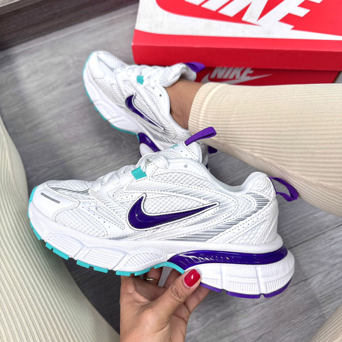 NIKE TURBO DAMA