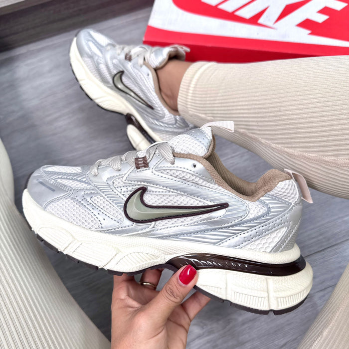 NIKE TURBO DAMA